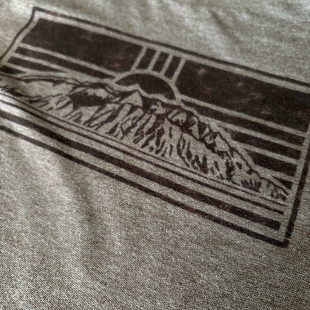 New Mexico Zia Sandia Sunrise brown T-Shirt SIZE LARGE